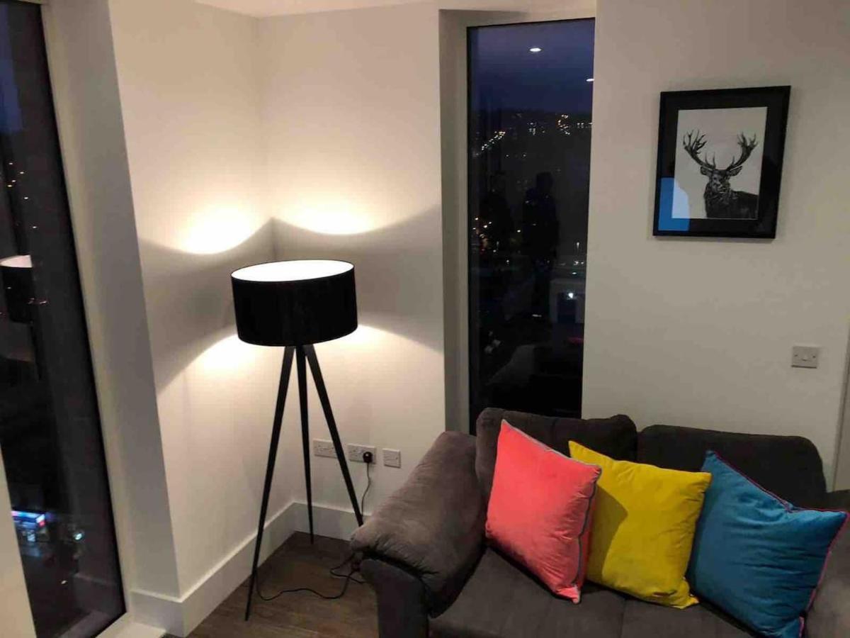 High View Two Bedroom Apartment In Woolwich Londra Esterno foto