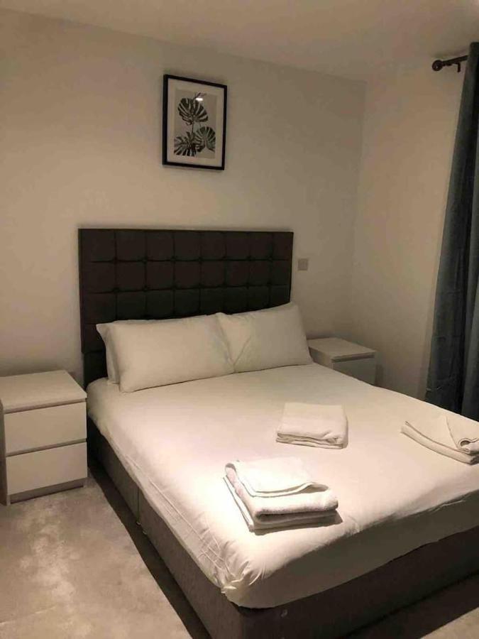High View Two Bedroom Apartment In Woolwich Londra Esterno foto