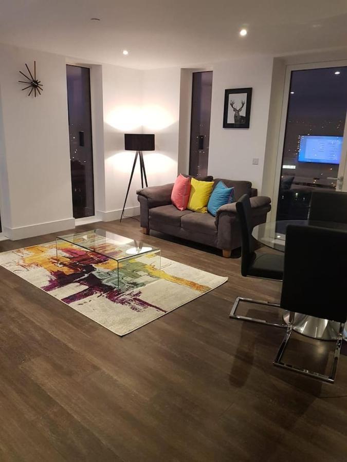 High View Two Bedroom Apartment In Woolwich Londra Esterno foto