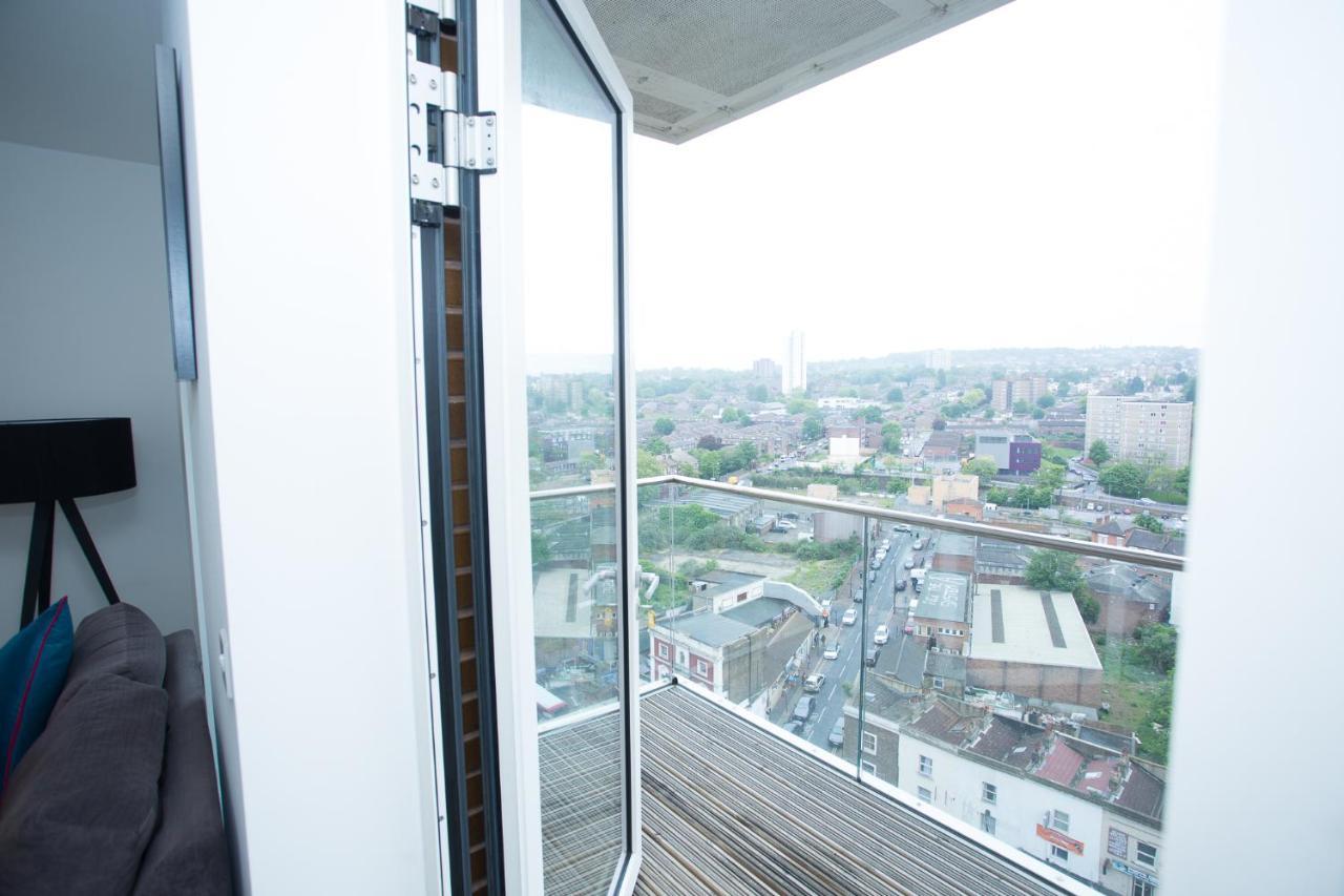 High View Two Bedroom Apartment In Woolwich Londra Esterno foto