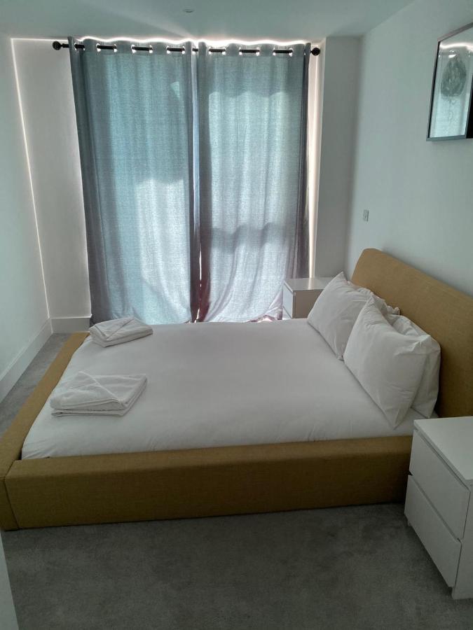 High View Two Bedroom Apartment In Woolwich Londra Esterno foto